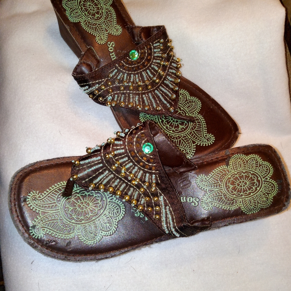 Skechers healed flip flop sandal size 6